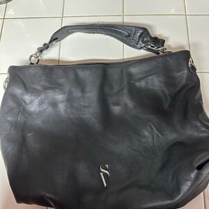 Vera wang black shoulder bag with black wallet to match